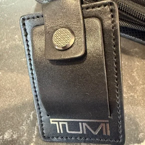 Tumi Alpha 2 - Back Pack - Picture 3 of 5